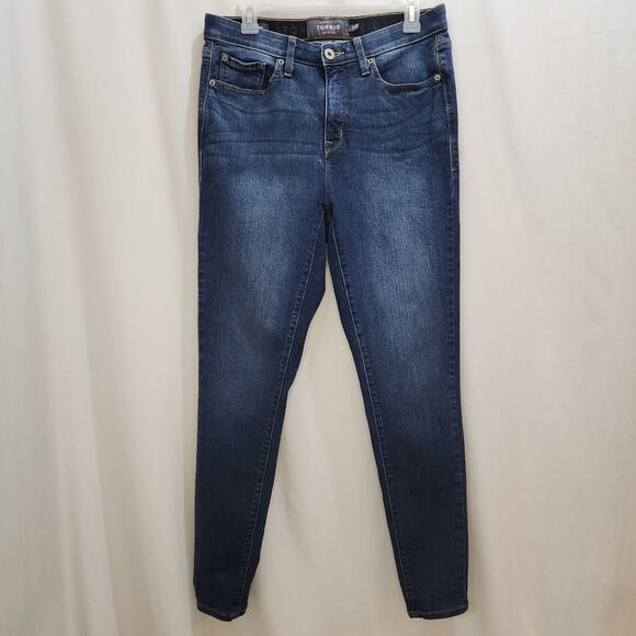 Torrid Premium Sky High Skinny Jeans Tall, Item 11426304, 12T - Picture 1 of 6